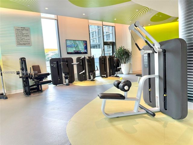 501 NE 31st St 3704, Miami, FL 33137