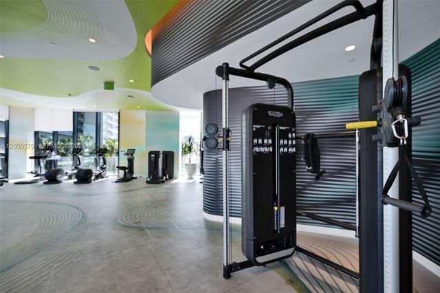 501 NE 31st St 3704, Miami, FL 33137