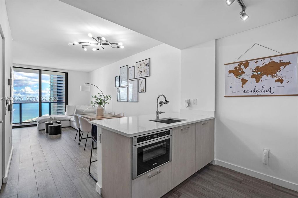 501 NE 31st St 3704, Miami, FL 33137