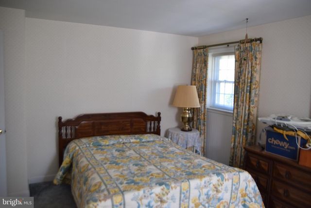 1305 WHITFIELD BLVD, Reading, PA 19609