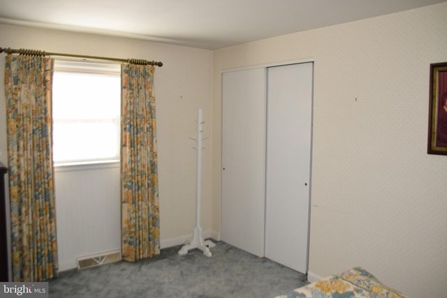 1305 WHITFIELD BLVD, Reading, PA 19609