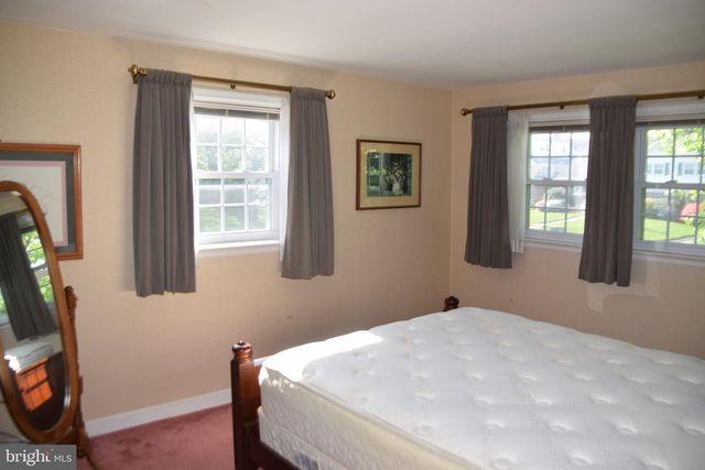 1305 WHITFIELD BLVD, Reading, PA 19609
