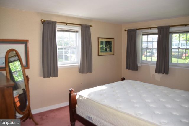 1305 WHITFIELD BLVD, Reading, PA 19609