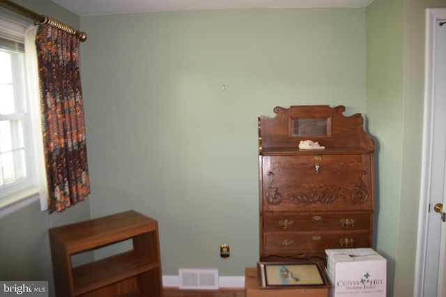 1305 WHITFIELD BLVD, Reading, PA 19609