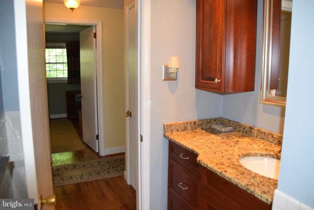 1305 WHITFIELD BLVD, Reading, PA 19609