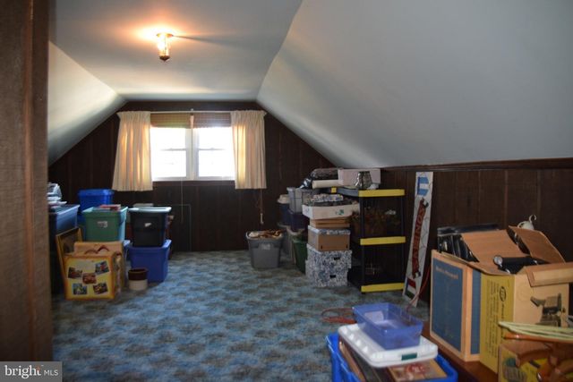 1305 WHITFIELD BLVD, Reading, PA 19609