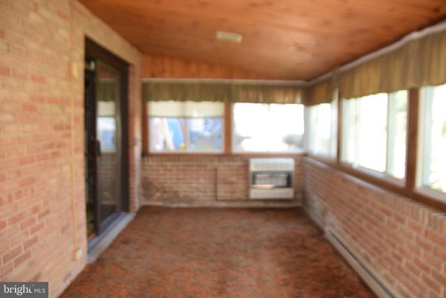 1305 WHITFIELD BLVD, Reading, PA 19609