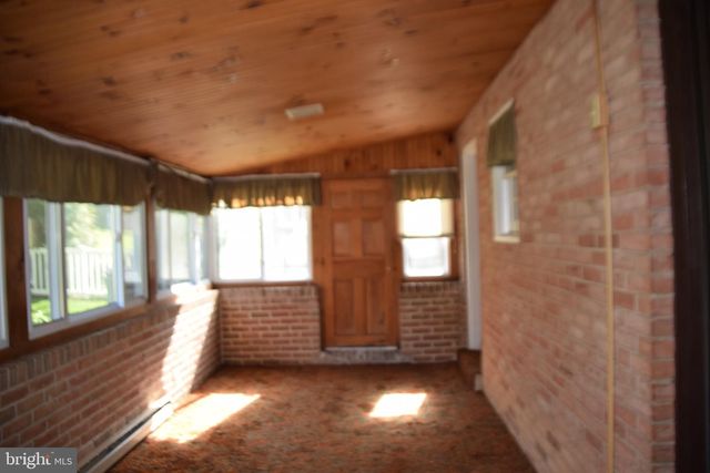 1305 WHITFIELD BLVD, Reading, PA 19609