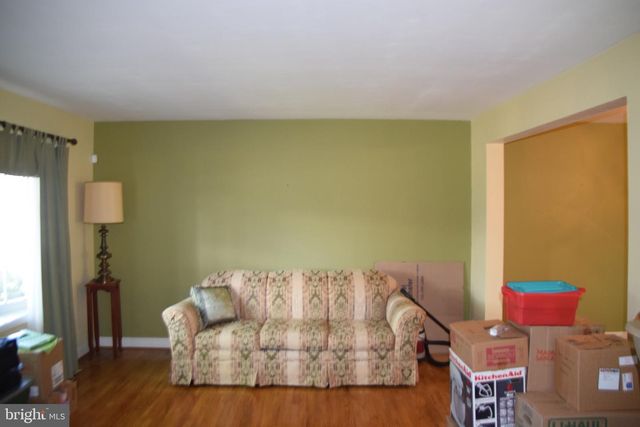 1305 WHITFIELD BLVD, Reading, PA 19609