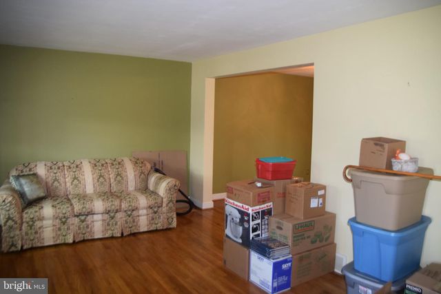 1305 WHITFIELD BLVD, Reading, PA 19609