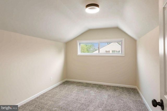 20 MERRY RD, Newark, DE 19713
