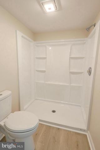 20 MERRY RD, Newark, DE 19713