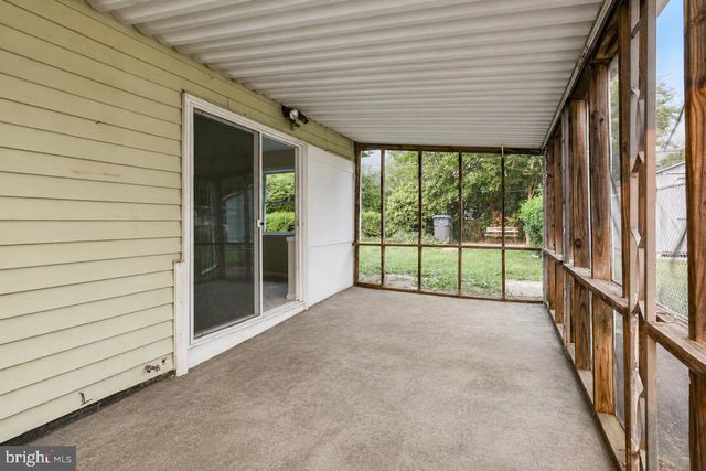 20 MERRY RD, Newark, DE 19713