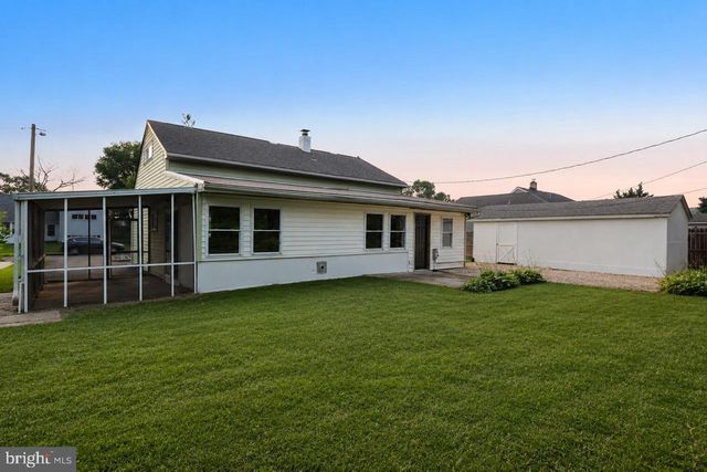 20 MERRY RD, Newark, DE 19713