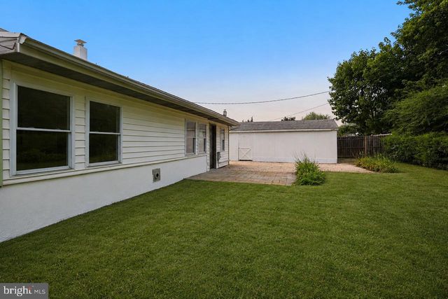 20 MERRY RD, Newark, DE 19713