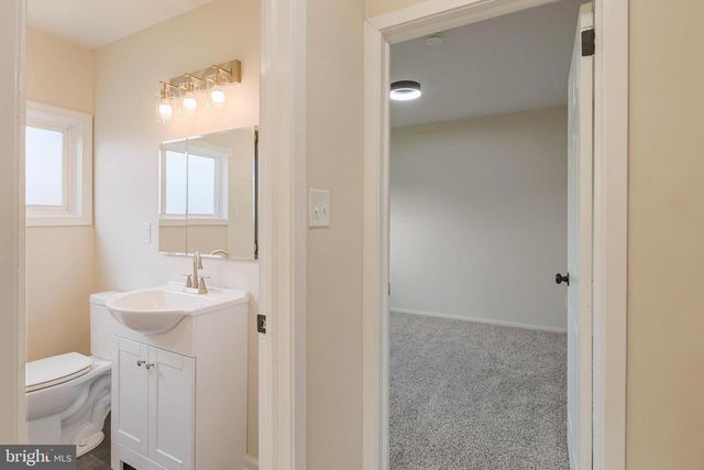20 MERRY RD, Newark, DE 19713
