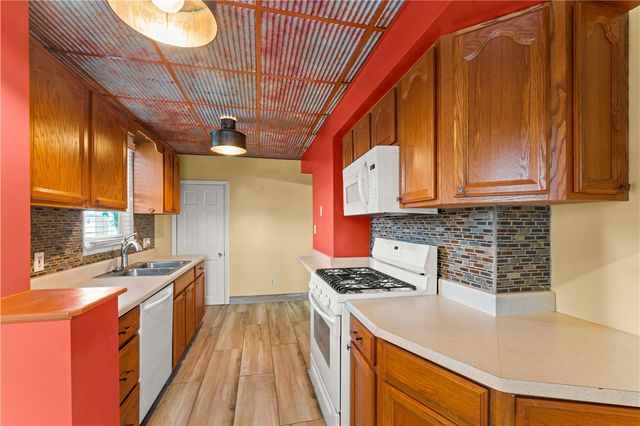 800 Romine Ave, Port Vue, PA 15133