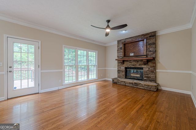 1001 Ashfern Walk, Woodstock, GA 30189