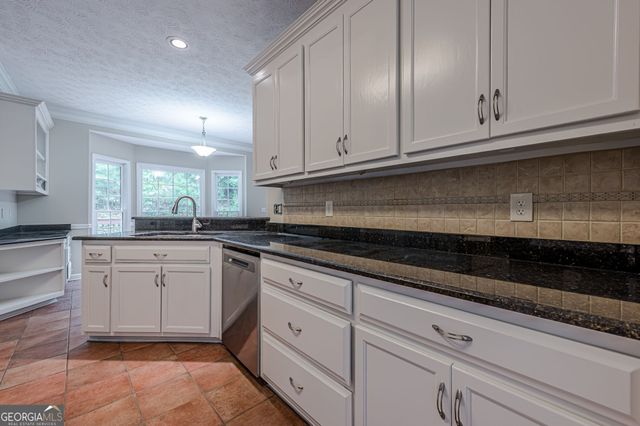 1001 Ashfern Walk, Woodstock, GA 30189