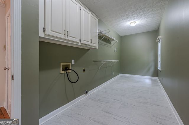 1001 Ashfern Walk, Woodstock, GA 30189