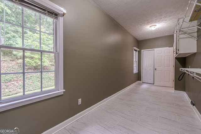 1001 Ashfern Walk, Woodstock, GA 30189