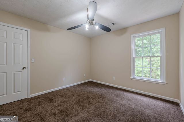 1001 Ashfern Walk, Woodstock, GA 30189