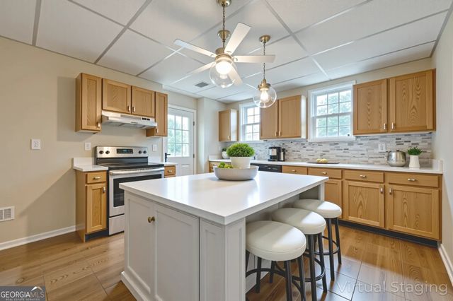 1001 Ashfern Walk, Woodstock, GA 30189