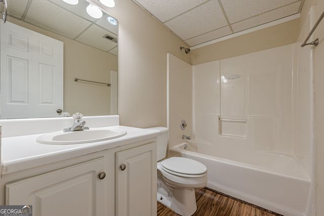 1001 Ashfern Walk, Woodstock, GA 30189