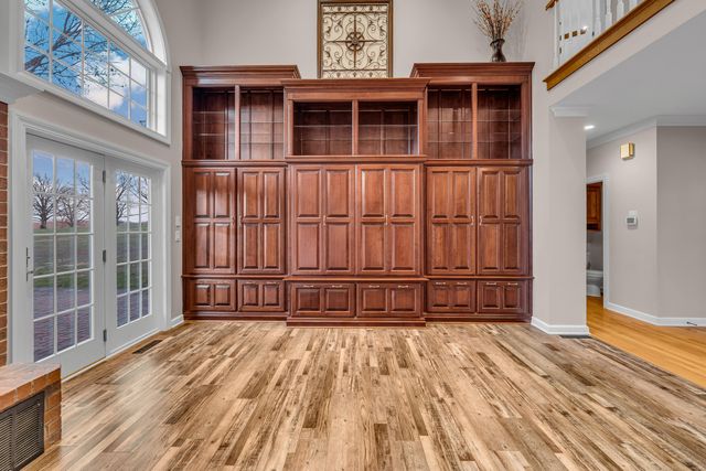 787 County Road 1280, West Plains, MO 65775