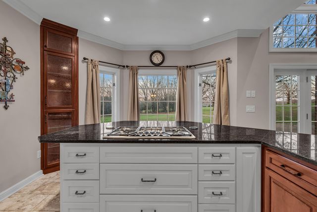 787 County Road 1280, West Plains, MO 65775