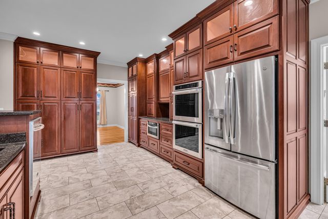 787 County Road 1280, West Plains, MO 65775