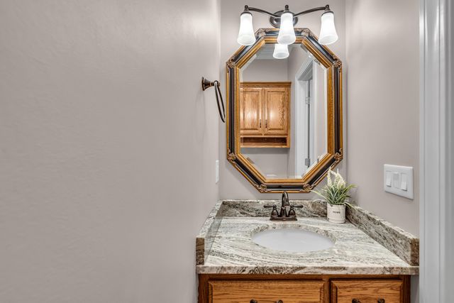 787 County Road 1280, West Plains, MO 65775