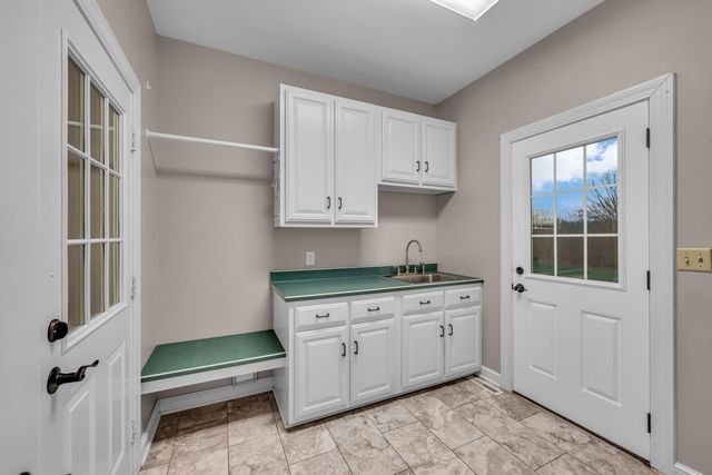 787 County Road 1280, West Plains, MO 65775