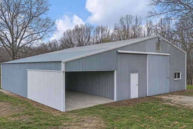 787 County Road 1280, West Plains, MO 65775