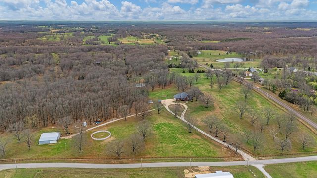 787 County Road 1280, West Plains, MO 65775