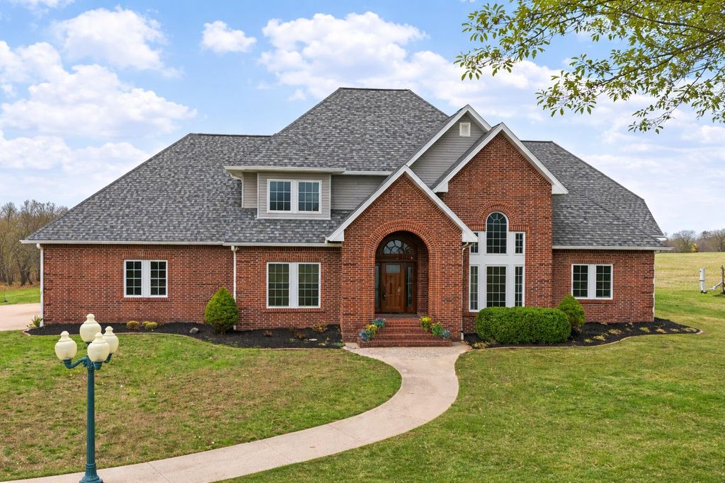 787 County Road 1280, West Plains, MO 65775