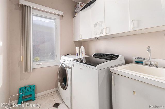 7143 Yarmouth Court, West Bloomfield, MI 48322