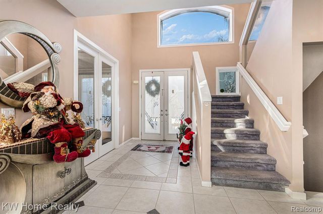 7143 Yarmouth Court, West Bloomfield, MI 48322