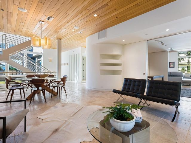 1404 KENILWORTH STREET, Sarasota, FL 34231