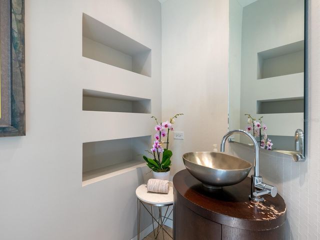 1404 KENILWORTH STREET, Sarasota, FL 34231