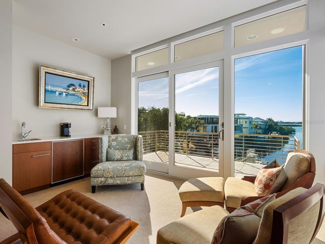 1404 KENILWORTH STREET, Sarasota, FL 34231