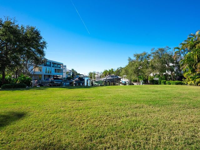 1404 KENILWORTH STREET, Sarasota, FL 34231