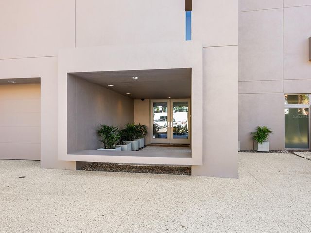 1404 KENILWORTH STREET, Sarasota, FL 34231