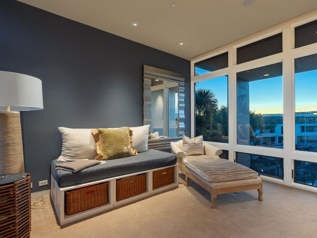 1404 KENILWORTH STREET, Sarasota, FL 34231