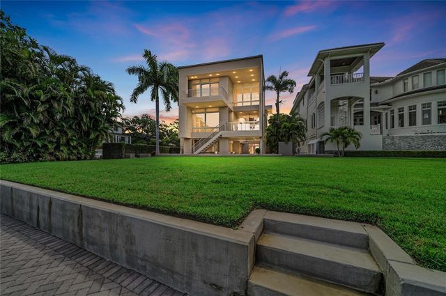 1404 KENILWORTH STREET, Sarasota, FL 34231