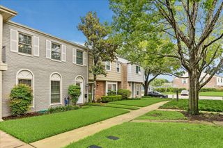 1349 Country Place Drive 103, Houston, TX 77079