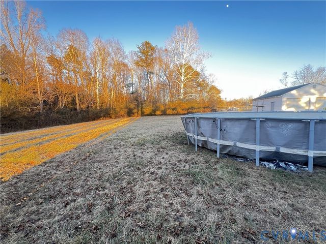 218 Coxs Ln, King & Queen, VA 23156