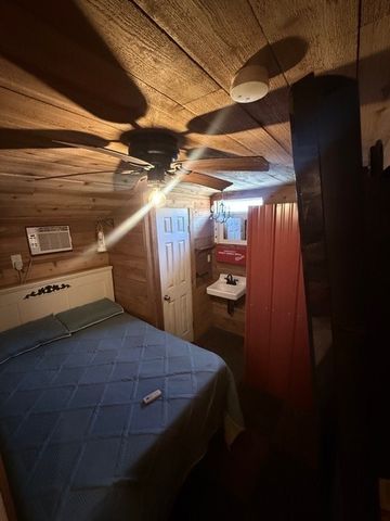 279 County Road 137, Riesel, TX 76682