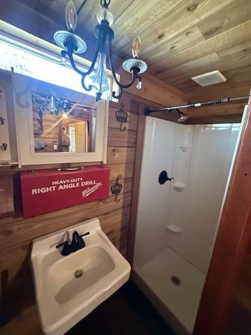 279 County Road 137, Riesel, TX 76682