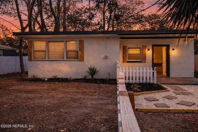 1857 BROOKVIEW Drive S, Jacksonville, FL 32246